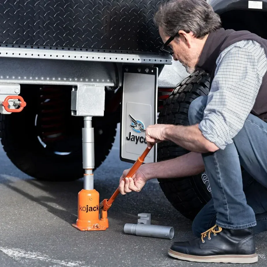 Kojack Caravan Lifting
